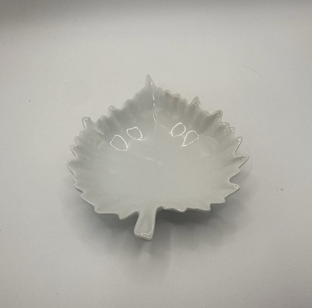 KPM Berlin White Porcelain Leaf Dish Vintage German Blanc De Chine Trinket Bow